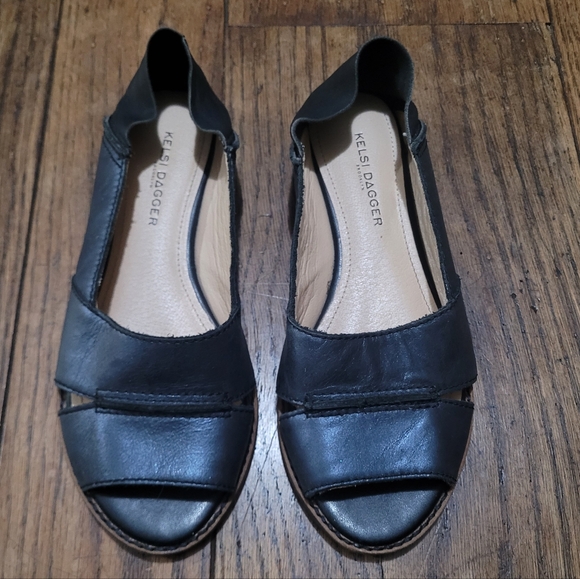 Kelsi Dagger Black Leather Peep-Toe Sandals – Women’s 6.5 - Picture 1 of 4